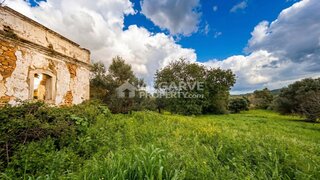 Land for sale in Loulé, Portugal — €194,900