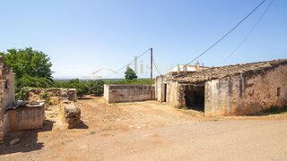 Land for sale in Silves, Portugal — €185,000