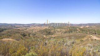 Terreno em Silves · 117 880 m² · 189 000 €