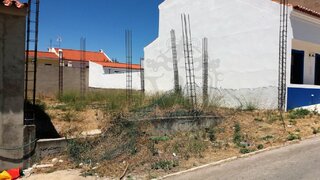 Land for sale in Vila Viçosa, Portugal — €40,000