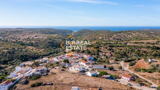 Land for sale in Vila do Bispo, Portugal — €690,000