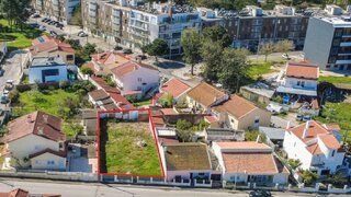 Land for sale in Barreiro, Portugal — €166,500