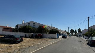 Terreno de 668 m² em Beja
