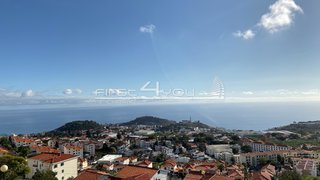 Land for sale in Funchal, Portugal — €176,000