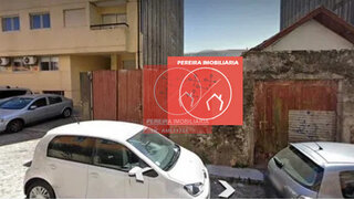 Terreno de 376 m² em Porto