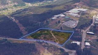 Terreno em Braga · 50 180 m² · 2 400 000 €