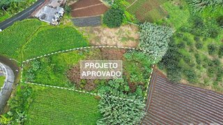 Land for sale in Santana, Portugal — €99,000