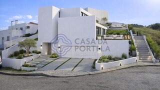 Land for sale in Oeiras, Portugal — €595,000