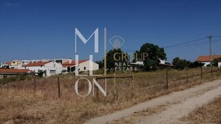 Land for sale in Reguengos de Monsaraz, Portugal — €110,000