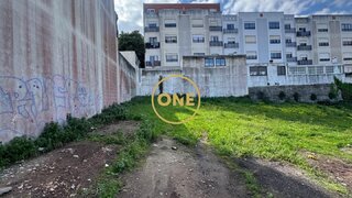 Land for sale in Amadora, Portugal — €115,000