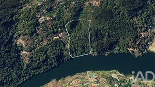 Land for sale in Cinfães, Portugal — €260,000