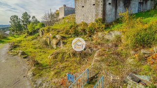 Terreno de 293 m² em Viseu