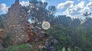 Terreno de 33 760 m² em Faro