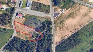 Land for sale in Santa Maria da Feira, Portugal — €125,000