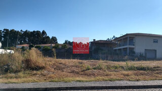 Land for sale in Vila Nova de Famalicão, Portugal — €85,000