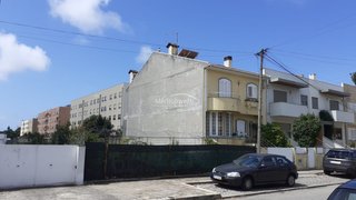 Land for sale in Matosinhos, Portugal — €336,500