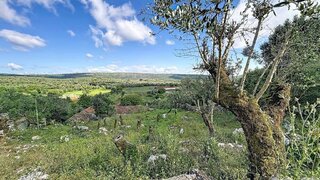 Land for sale in Porto de Mós, Portugal — €16,500
