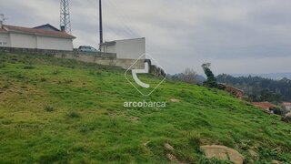 Land for sale in Valença, Portugal — €87,000