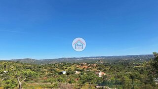 Terreno de 5680 m² em Faro
