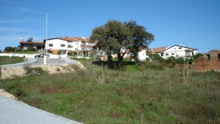 Terreno à venda em Leiria