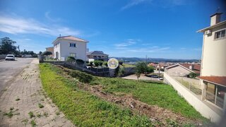 Land for sale in Felgueiras, Portugal — €61,000