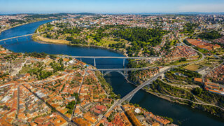 Land for sale in Vila Nova de Gaia, Portugal