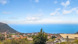 Land for sale in Calheta (Madeira), Portugal — €395,000