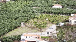 Land for sale in Câmara de Lobos, Portugal — €265,000