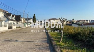 Land for sale in Oliveira de Azeméis, Portugal — €58,000