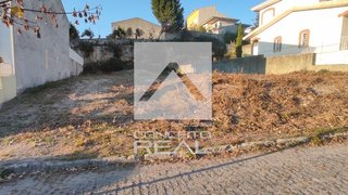 Land for sale in Paredes, Portugal — €58,000