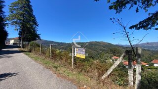 Terreno para venda em Arcos de Valdevez, Portugal — 32 000 €