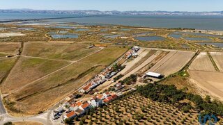 Land for sale in Alcochete, Portugal — €125,000