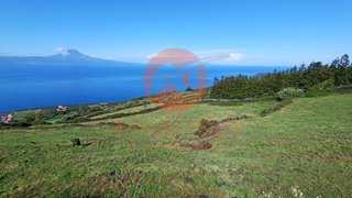 Land for sale in Velas, Portugal — €350,000