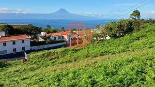 Land for sale in Velas, Portugal — €57,000