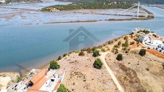 Terreno em Lagoa · 24 930 m² · 2 350 000 €