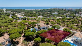 Land for sale in Loulé, Portugal — €1,975,000