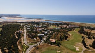 Land for sale in Lagos, Portugal — €1,400,000