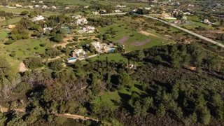 Land for sale in Lagoa, Portugal — €599,000