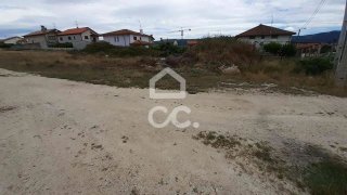 Terreno em Chaves · 10 300 m² · 800 000 €