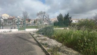 Land for sale in Amadora, Portugal — €420,000