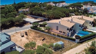 Land for sale in Loulé, Portugal — €2,275,000