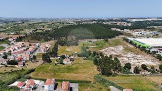 Land for sale in Porto de Mós, Portugal — €1,175,000