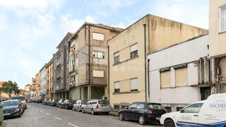 Terreno em Porto · 230 m² · 500 000 €