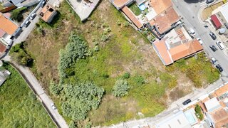 Land for sale in Vila Nova de Gaia, Portugal — €600,000