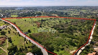 Land for sale in Lagoa, Portugal — €2,800,000
