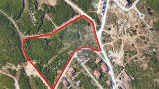 Terreno em Sesimbra · 30 838 m² · 2 500 000 €