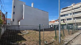 Terreno para venda em Almada, Portugal — 750 000 €