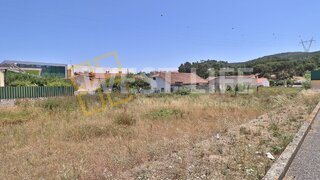 Terreno em Mafra · 607 m² · 1 125 000 €