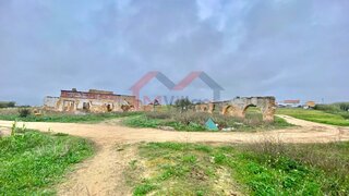 Terreno de 31 170 m² em Faro