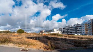 Terreno de 6286 m² em Faro